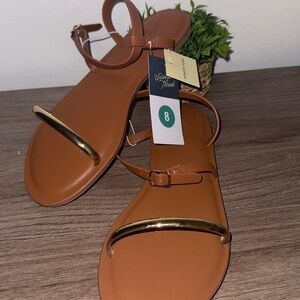 Universal Thread Tan Sandals with Gold Accent